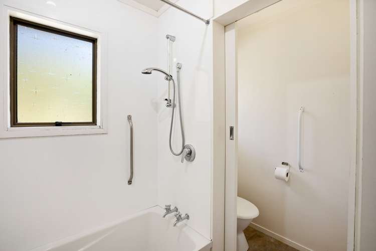 138 The Parade Paekakariki_13