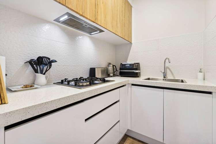 7 Horsefields Drive Flat Bush_8