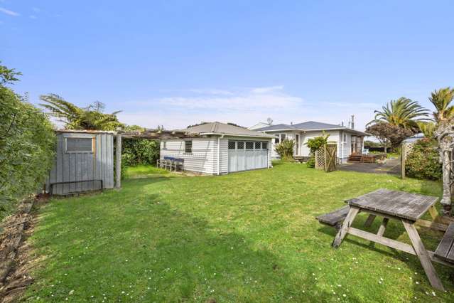 13 Lorenzen Bay Road Raglan_3