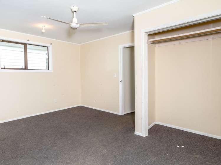 13 Lincoln Road Carterton_8