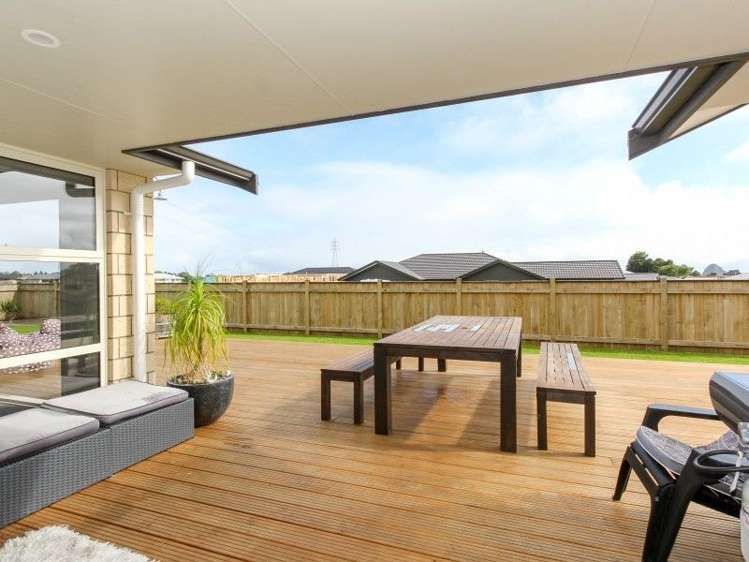 9 Honeyfield Drive Whalers Gate_10