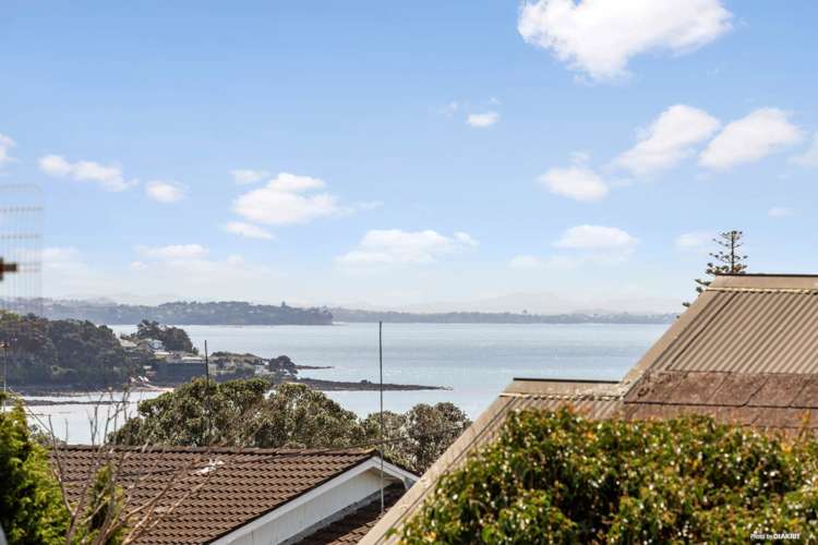 2/270 Lake Road Hauraki_11