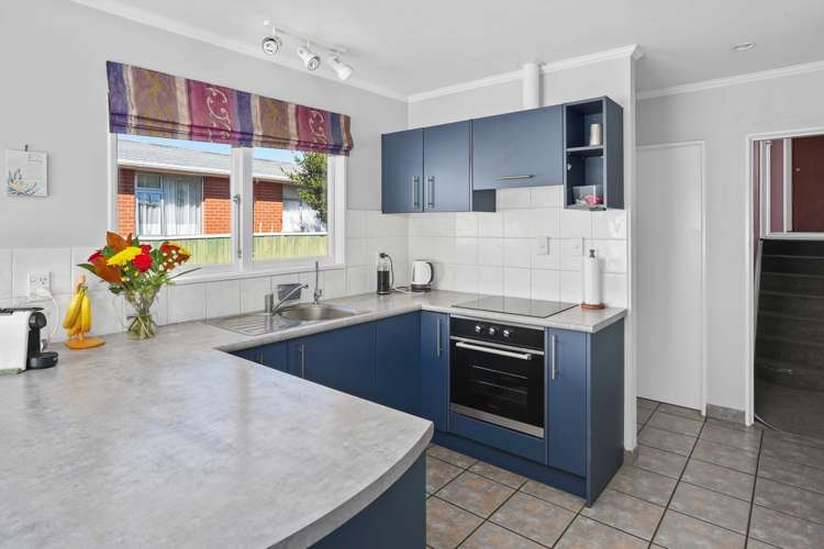 24 Kipling Crescent Stoke_9