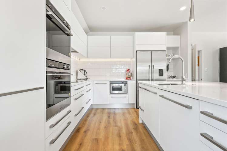 1 Springvale Gardens Harewood_4