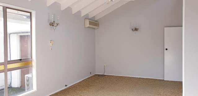 2/801 Hastings Street North 10490_4