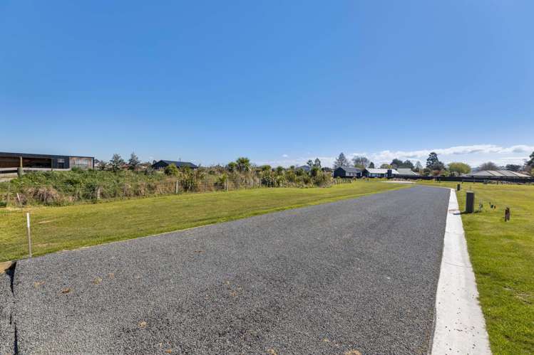 Constitution Avenue Milton_6