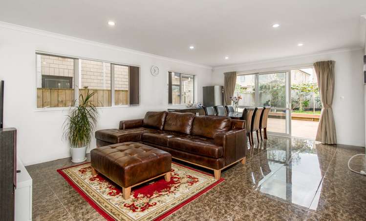 48 Helianthus Avenue Flat Bush_4