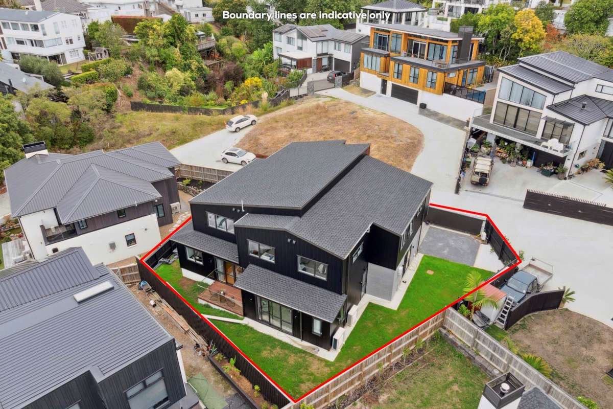 8/42 Codrington Crescent_1