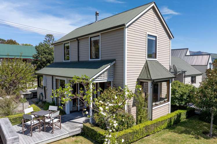 29 Rue Benoit Akaroa_0