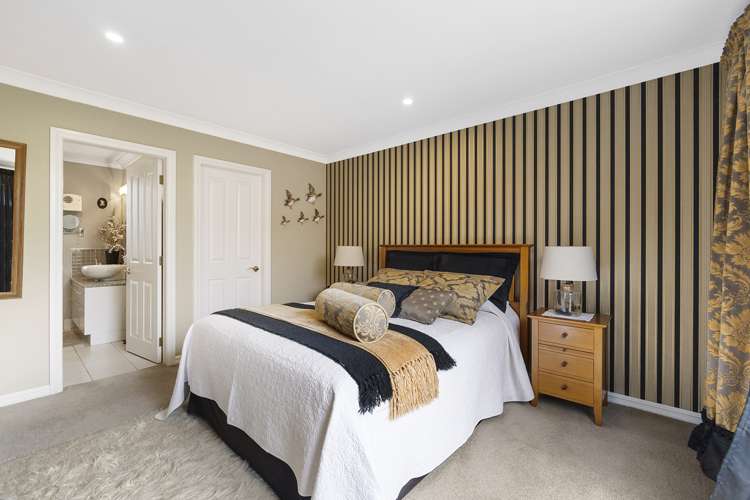 196 Athlone Drive Cambridge_10