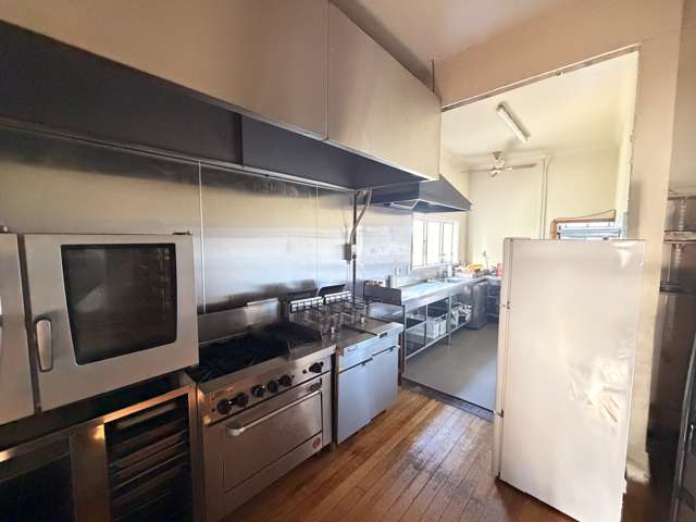 2 Bay Street Petone_3