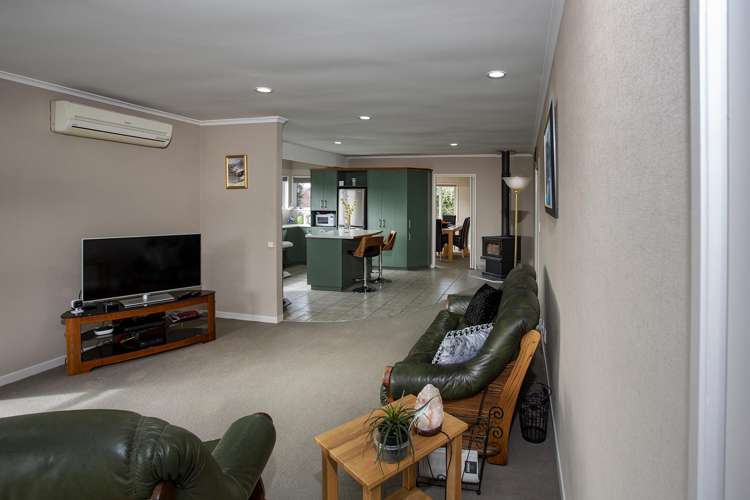 24 Fairburn Place Leamington_5