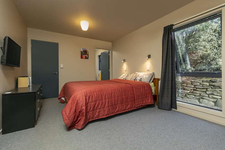 35 Parry Crescent Lake Hawea_11