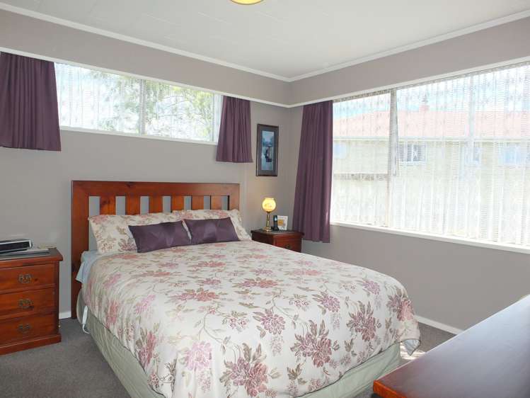 150 Pages Road Marchwiel_9