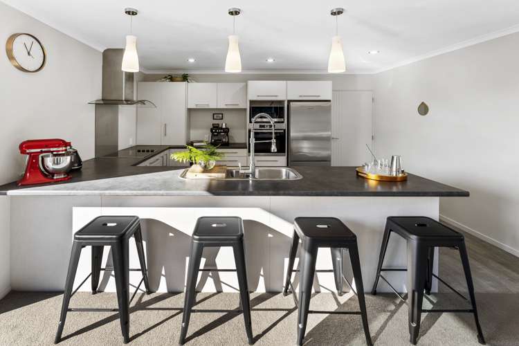 78 Washbourn Drive Richmond_7