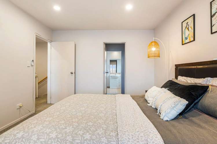 66b Grand Drive Orewa_11