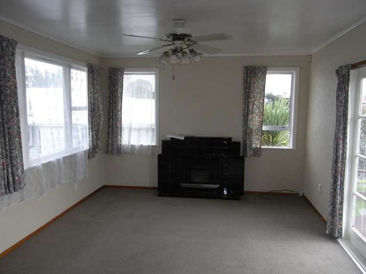 19 Maui Pomare Street Blockhouse Bay_2