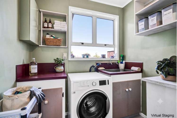 14 Trelawney Crescent Westown_14