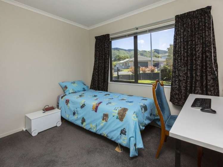 48 Percy Kinsman Crescent Riverstone Terraces_13