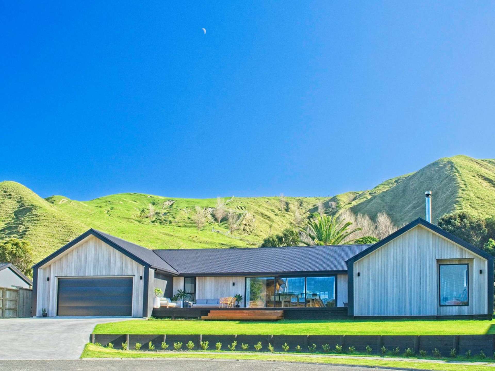 17 Sandy Cove Wainui Gisborne District Houses for Sale One Roof