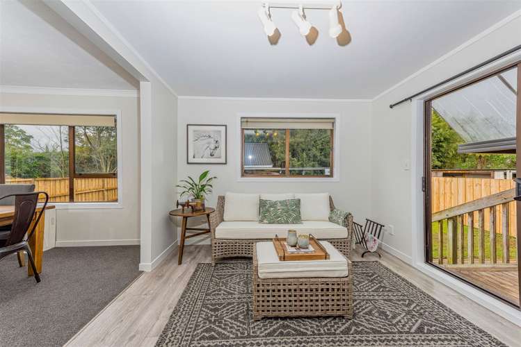 53 Cambridge Road Riverhead_7