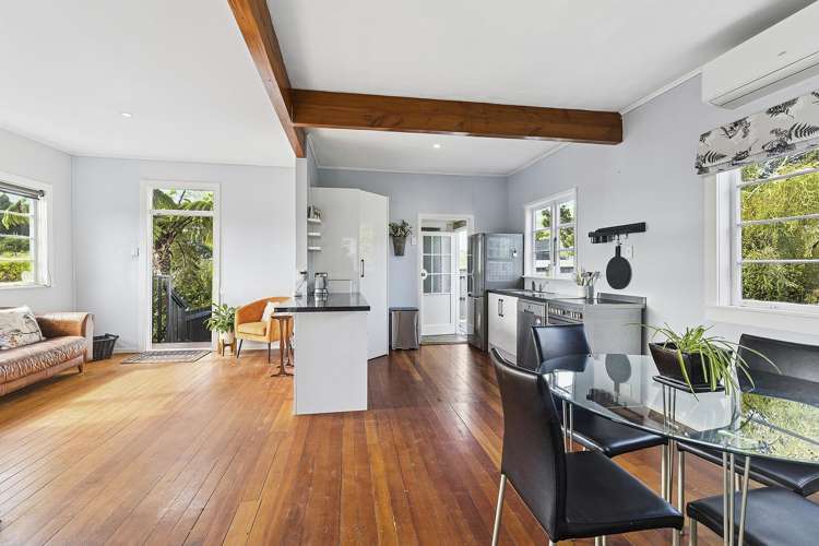 20A Larsen Crescent Tawa_4