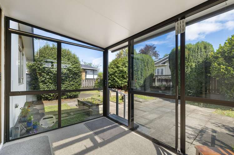 14 Walsh Road Westown_13