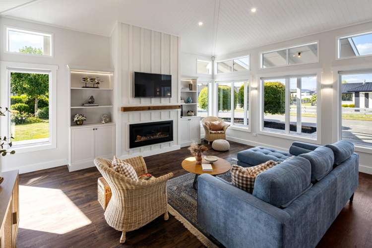 45 Alan Livingston Drive Cambridge_23