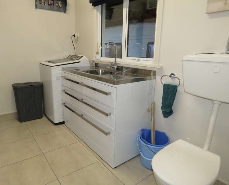 15 Sinnamon Street Reefton_16