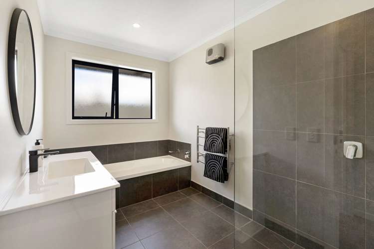 22 Magnetic Place Cromwell_15