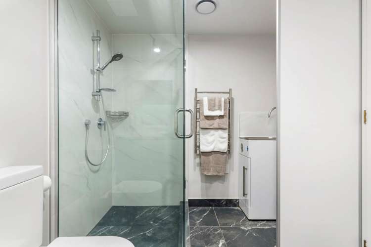 2L Alpers Avenue Epsom_19