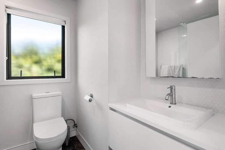 1/22 Don Croot Street Western Springs_15