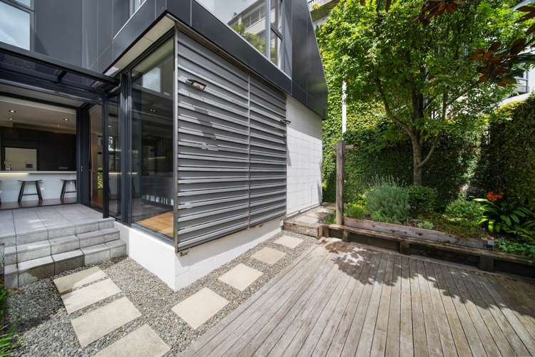 43 Scarborough Terrace Parnell_9