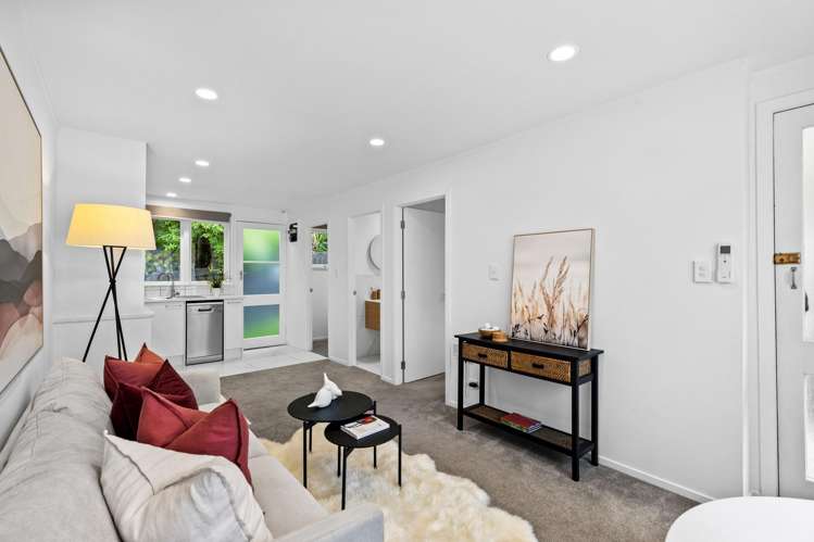 2/67a Second Avenue_5