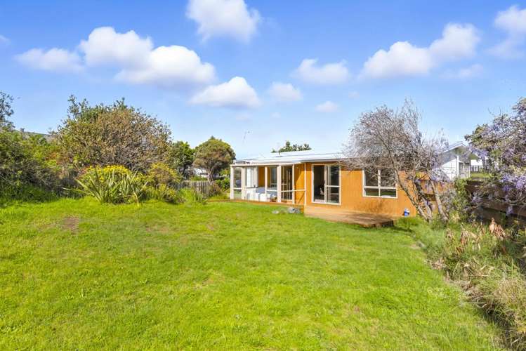 29 Sarah Street Waikawa Beach_22