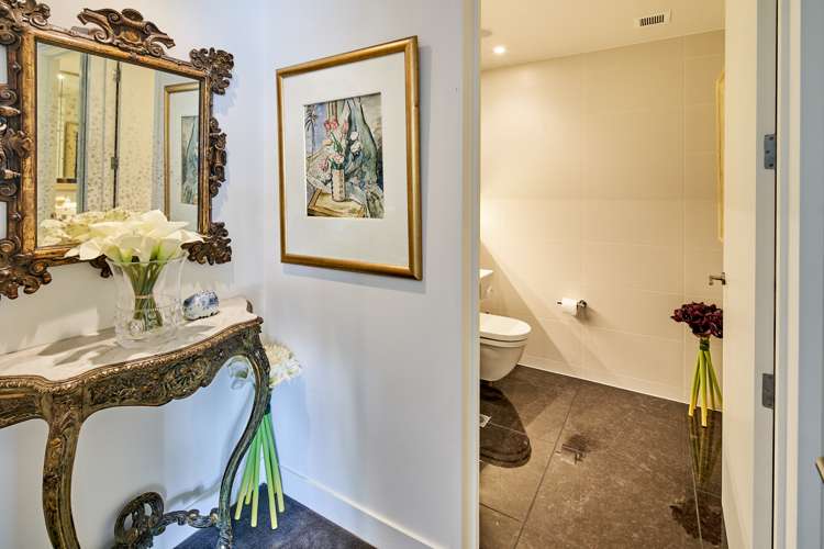 2b/4 Clyde Quay Wharf Te Aro_14