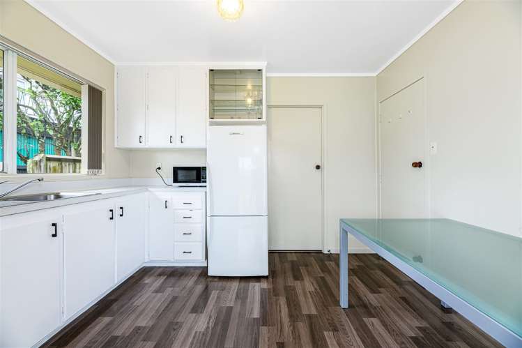 2/69 Hepburn Road Glendene_6