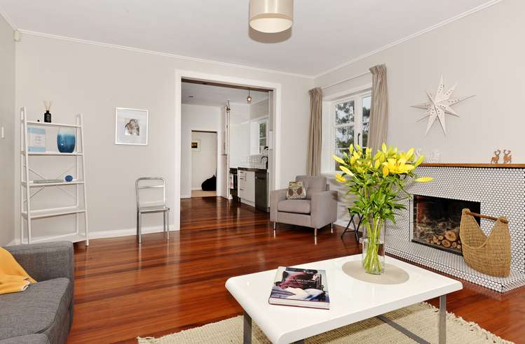 8 Owairaka Avenue Mount Albert_6