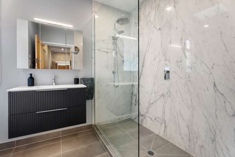 17 Warwick Avenue Westmere_12