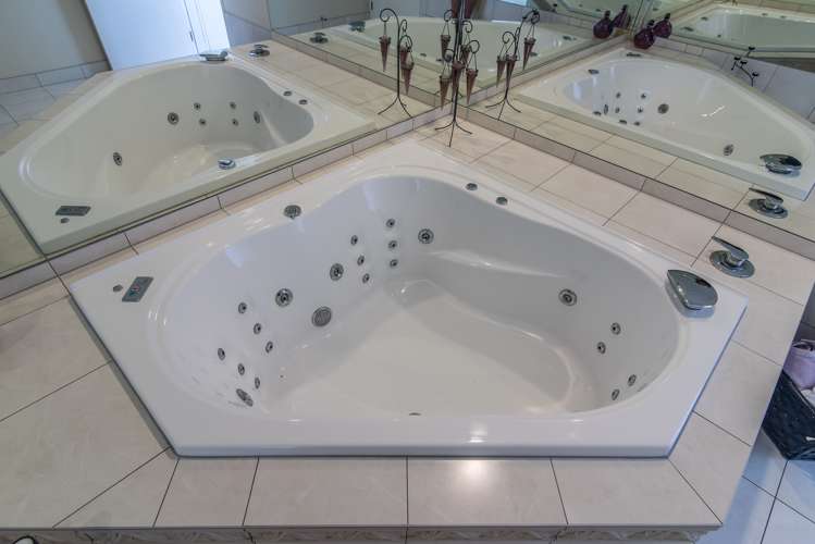 9 Graham Grove Waikanae_16