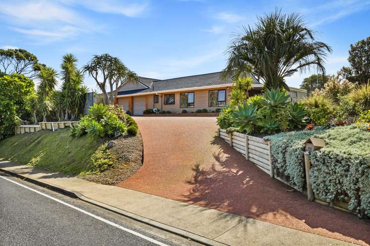 175 Oaia Road Muriwai Beach_44