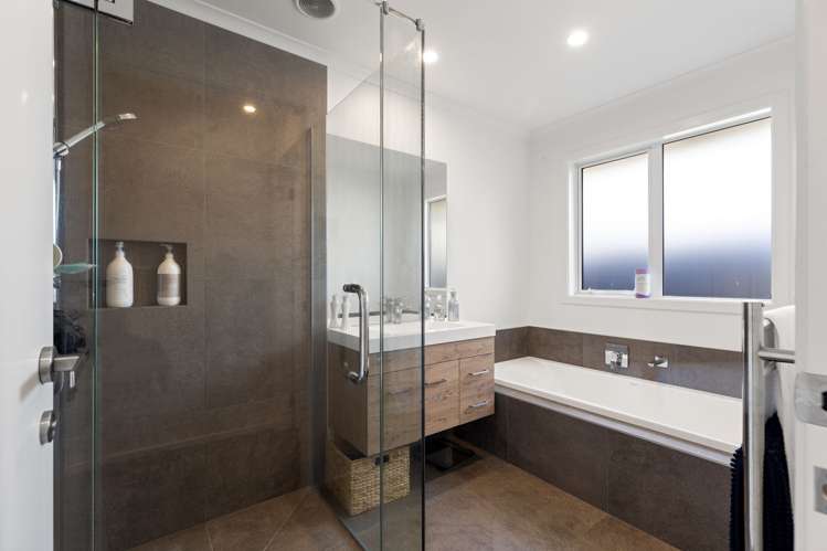 111 Johnstone Drive Fitzherbert_13