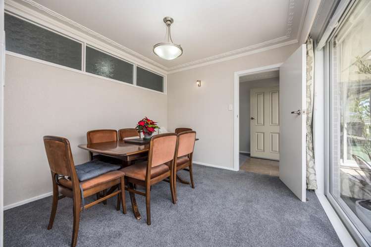 14 John Davis Road Mt Roskill_12