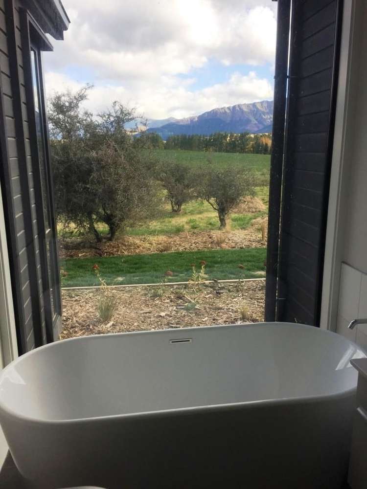 2 Kokako Lane Jacks Point_12