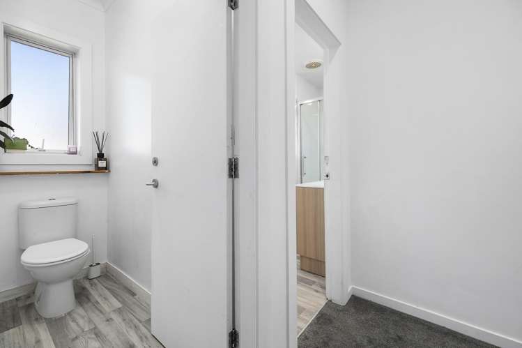 34 Achilles Street Burwood_12
