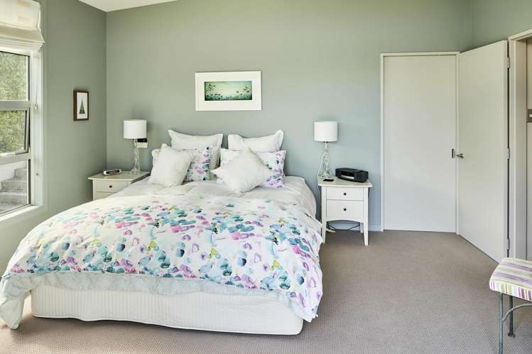 14 Dornoch Place Papakowhai_14