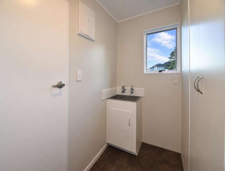 27A Wallace Road Ranui_13