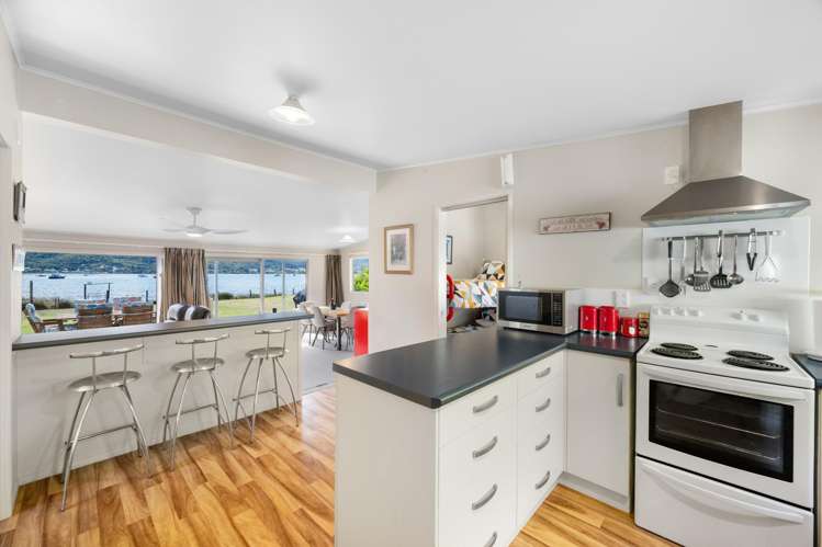 1755 Queen Charlotte Drive Anakiwa and Surrounds_8