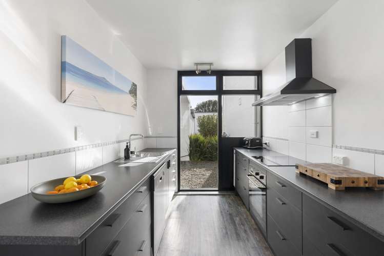 Apt M6/45 Stanley Point Road, Devon Park Devonport_6