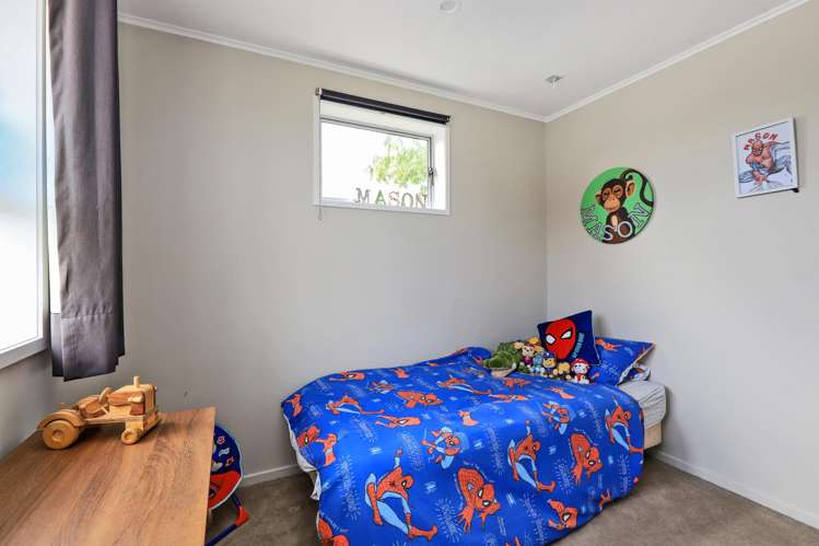 2 Murdoch Place Raureka_15